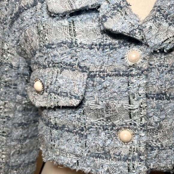 Chanel vibes light blue boucle cropped jacket with pearl buttons - Picture 14 of 15